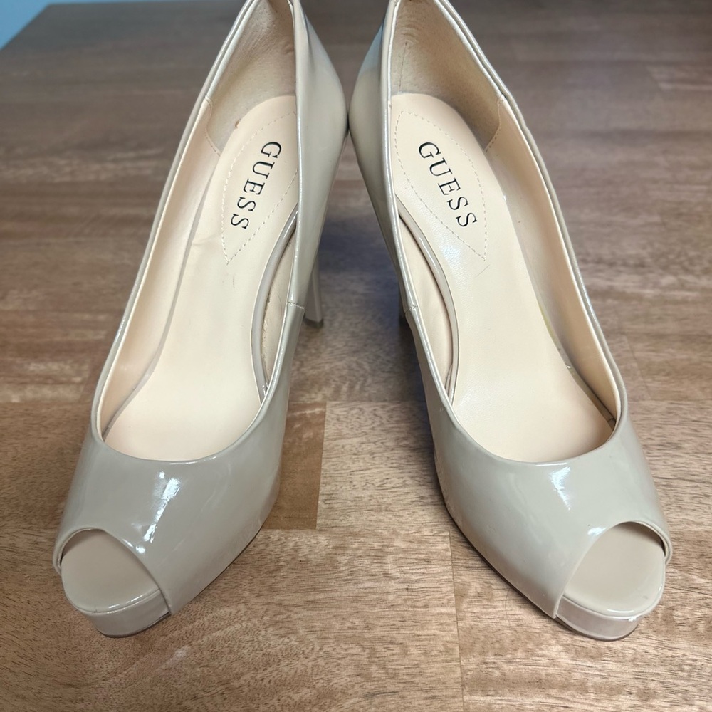 Guess Cream Heels Elegant Design